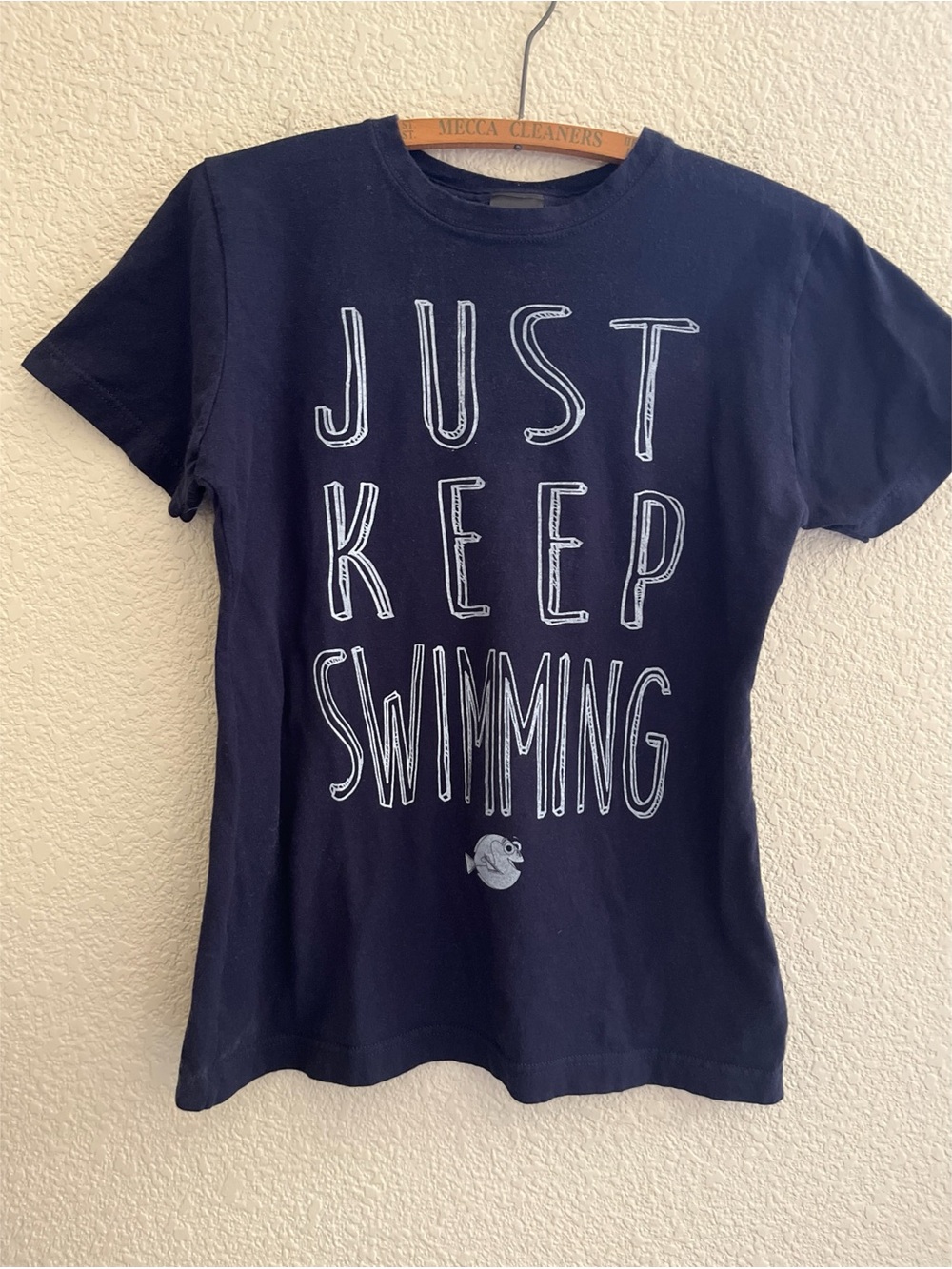 Disney Pixar Dory Just Keep Swimming Tee Women’s Size Medium
